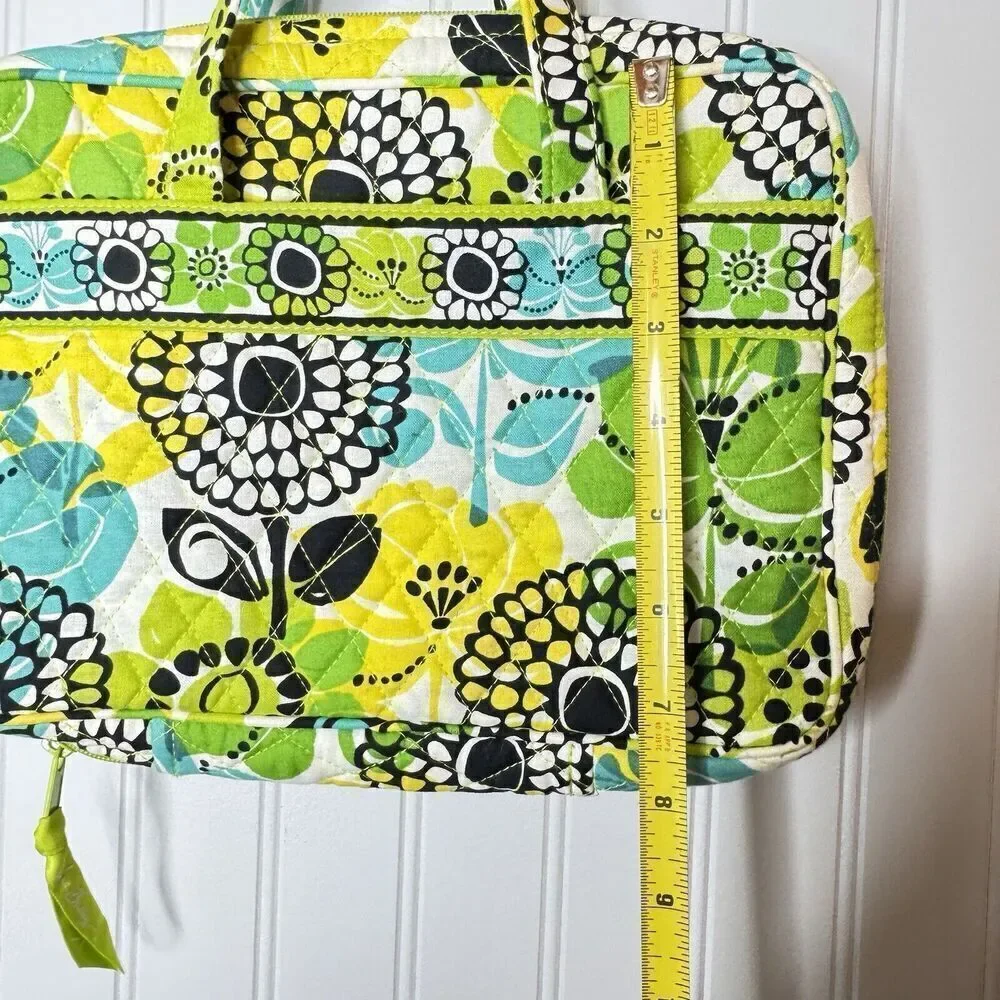 VERA BRADLEY Lime's Limes Up Good Book Bible Cover Floral Green Yellow Teal